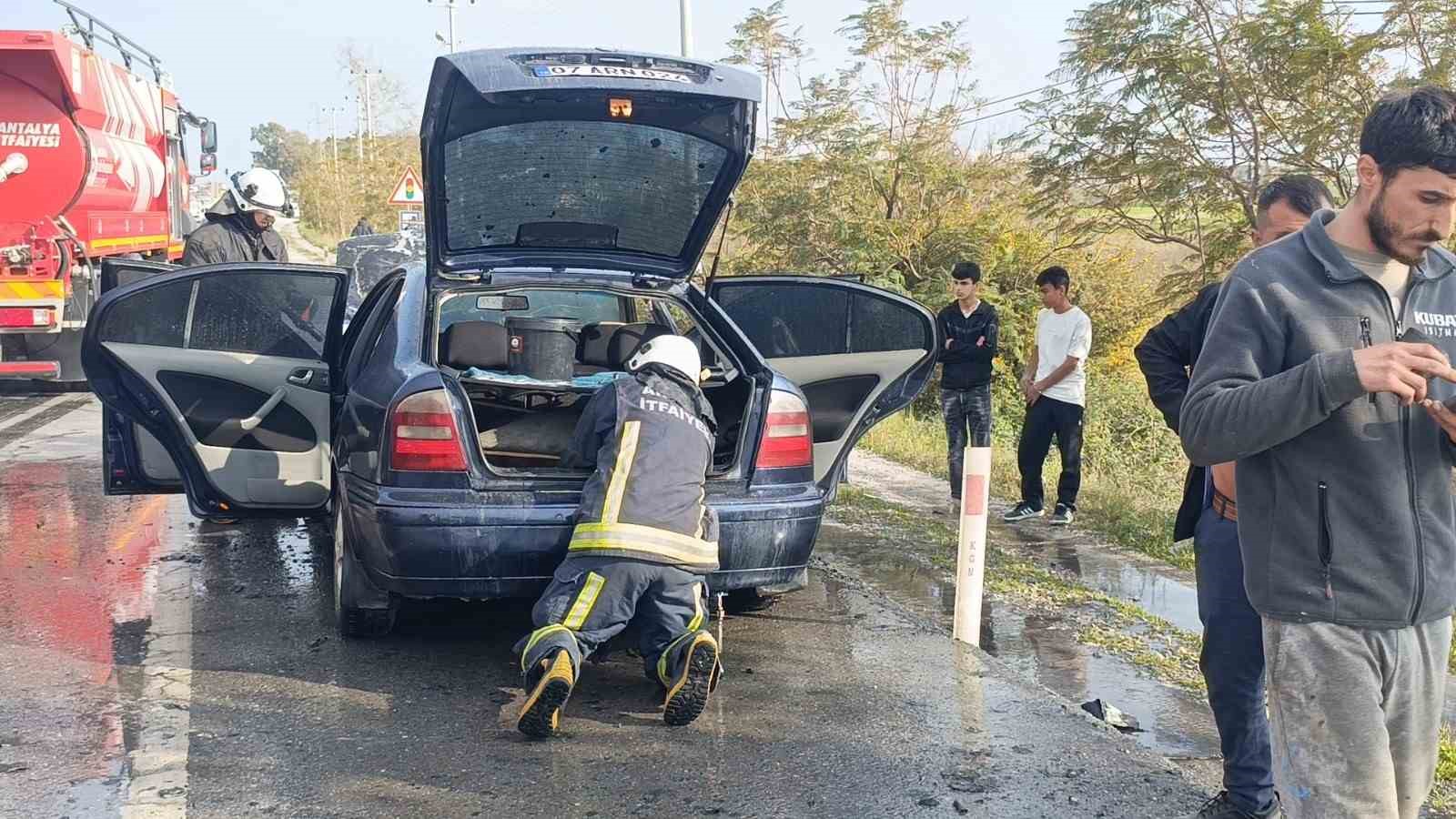 Bir hafta önce satın aldığı araç alev alev yandı
