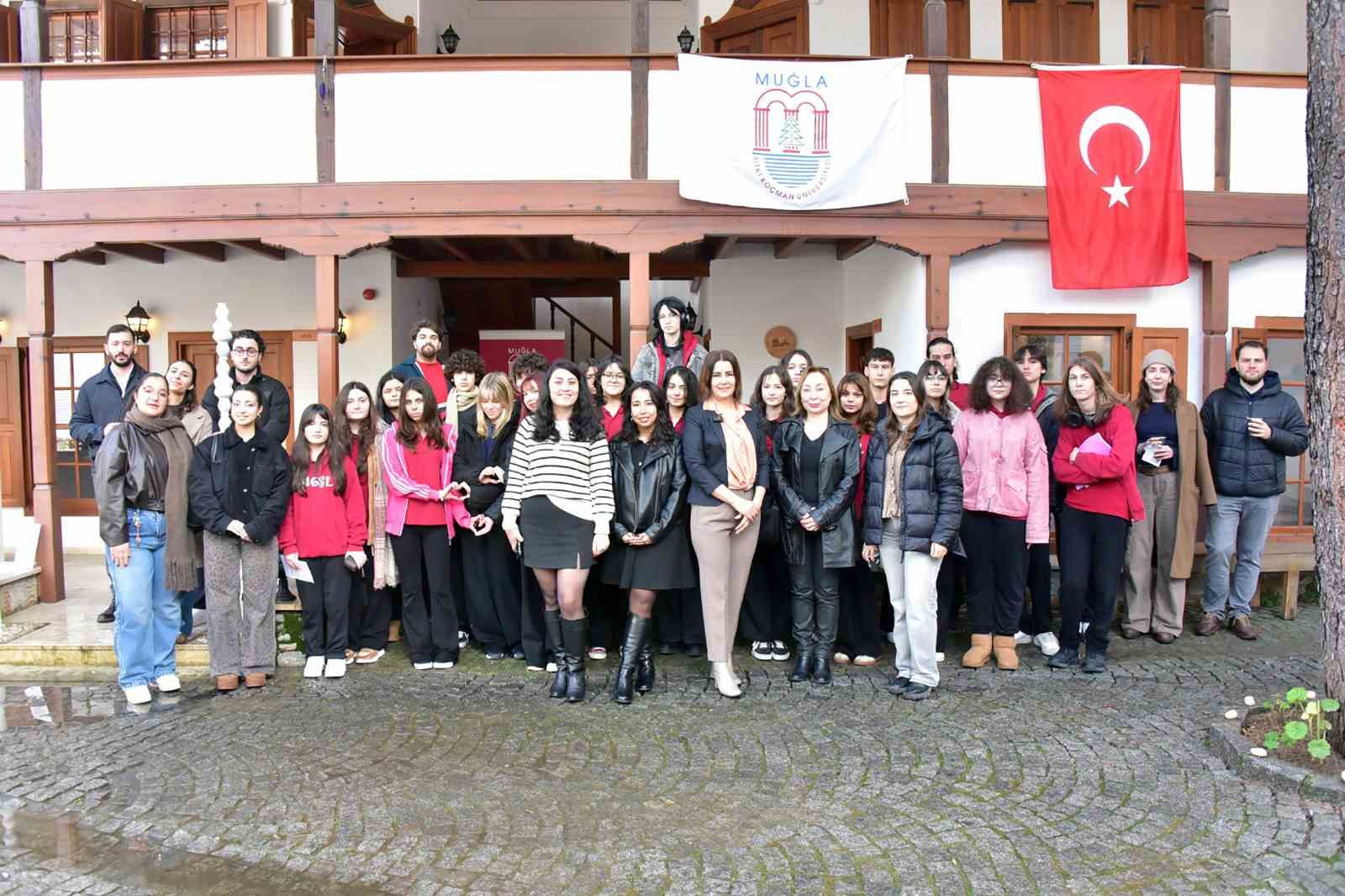 ‘Bir Minos Hikâyesi’ sergisi açıldı
