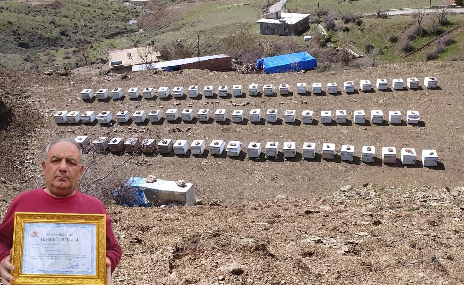 Birincilik getiren arılarını kış şartlarında özenle koruyor
