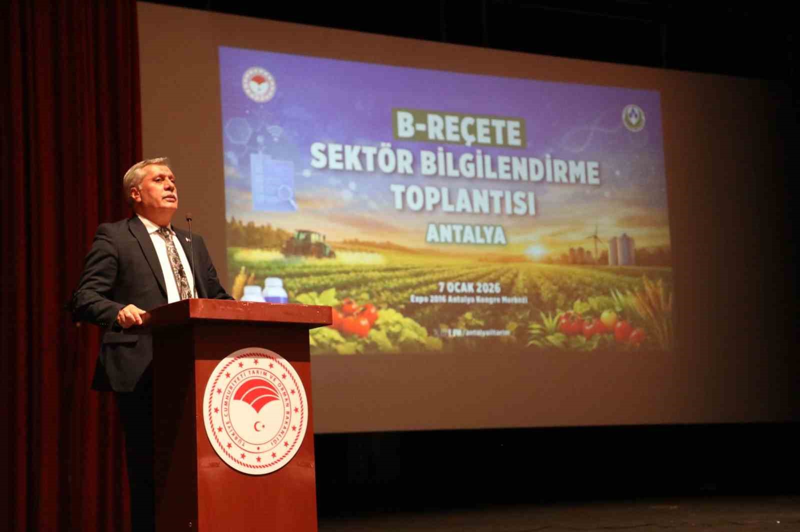 Bitki koruma ürünlerinin doğru kullanımı izlenecek
Bitki koruma ürünlerinin doğru kullanımı izlenecek