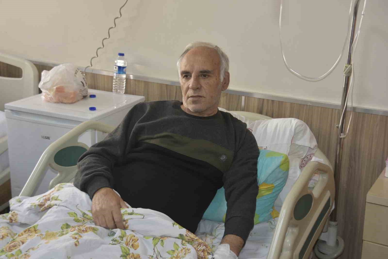 Bitlis Devlet Hastanesi’nde bir ilk: Kapalı yöntem omurga ameliyatı yapıldı
Bitlis Devlet Hastanesi’nde bir ilk: Kapalı yöntem omurga ameliyatı yapıldı