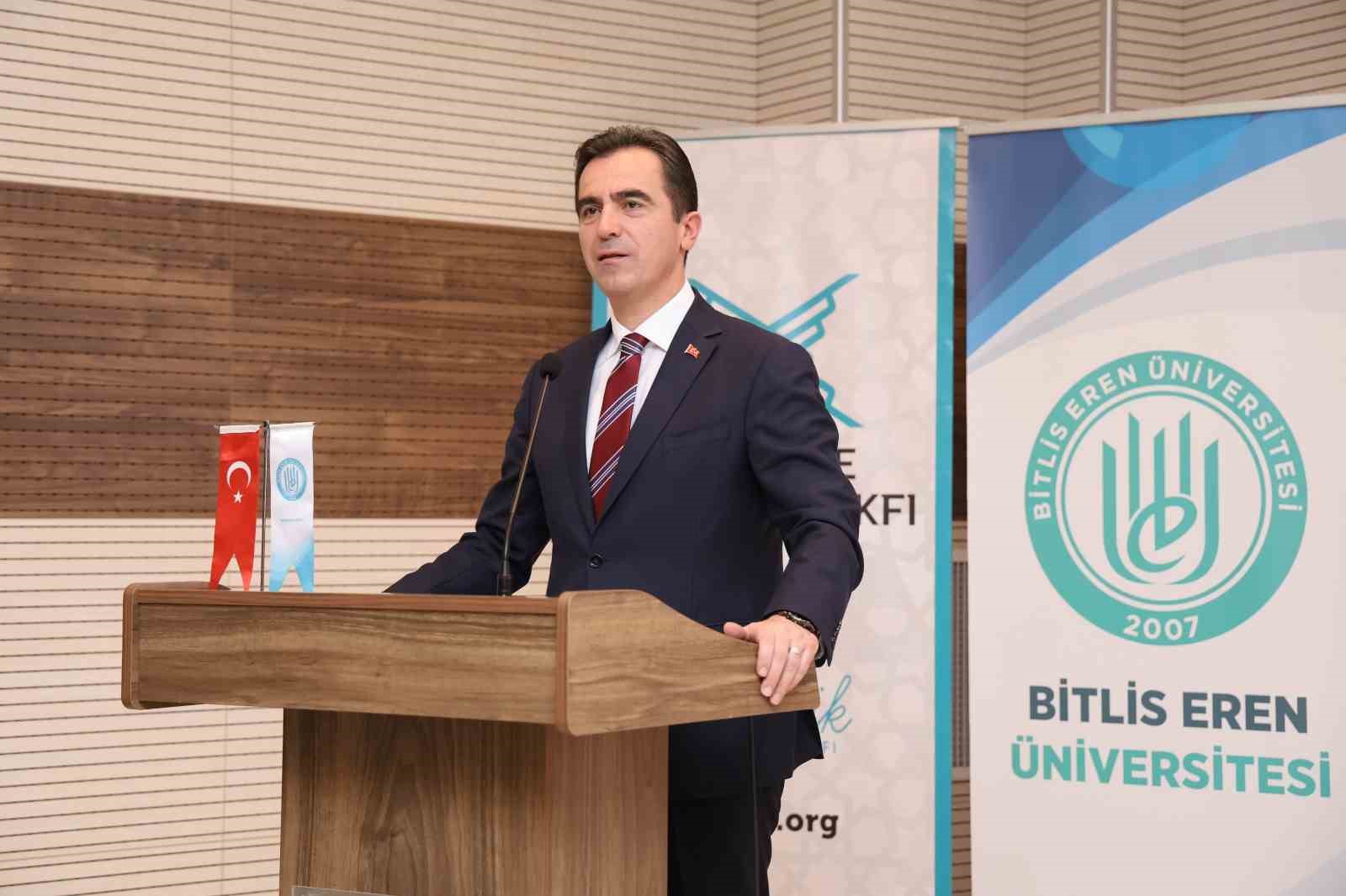 Bitlis İhtisas Akademi’nin açılış ve lansman programı gerçekleştirildi
Bitlis İhtisas Akademi’nin açılış ve lansman programı gerçekleştirildi
