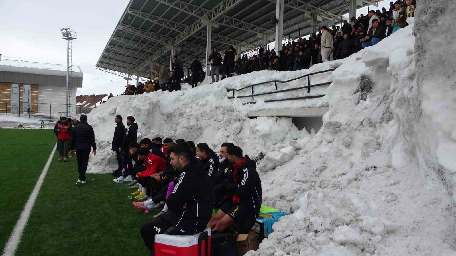 Bitlis Spor 1916 evinde puan kaybetti
