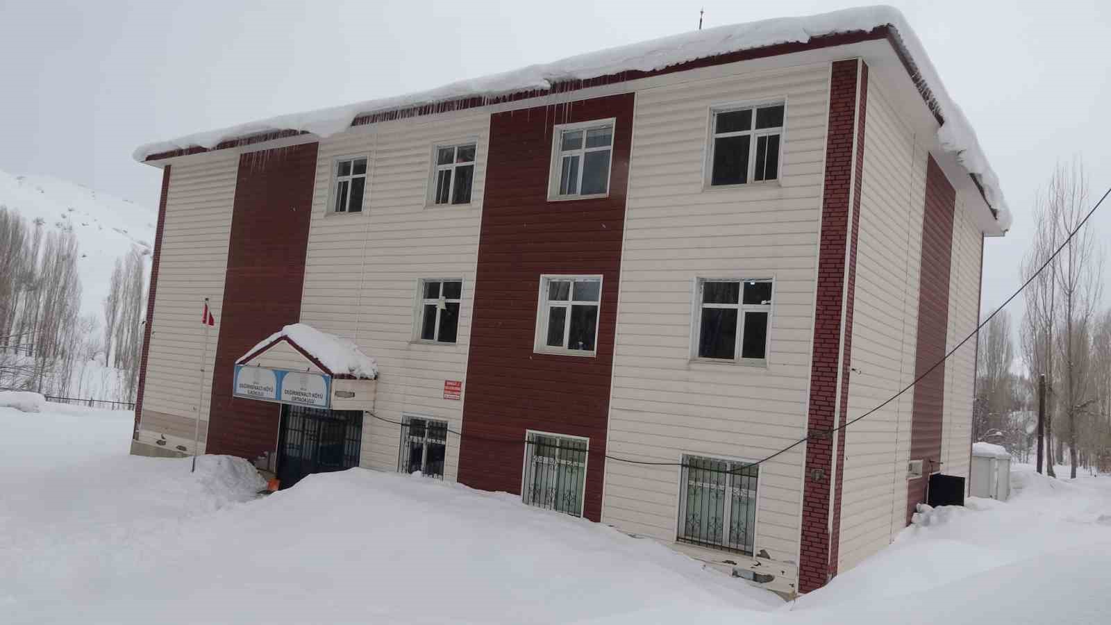 Bitlisli köy okulu öğrencilerine Avrupa yolu açıldı
