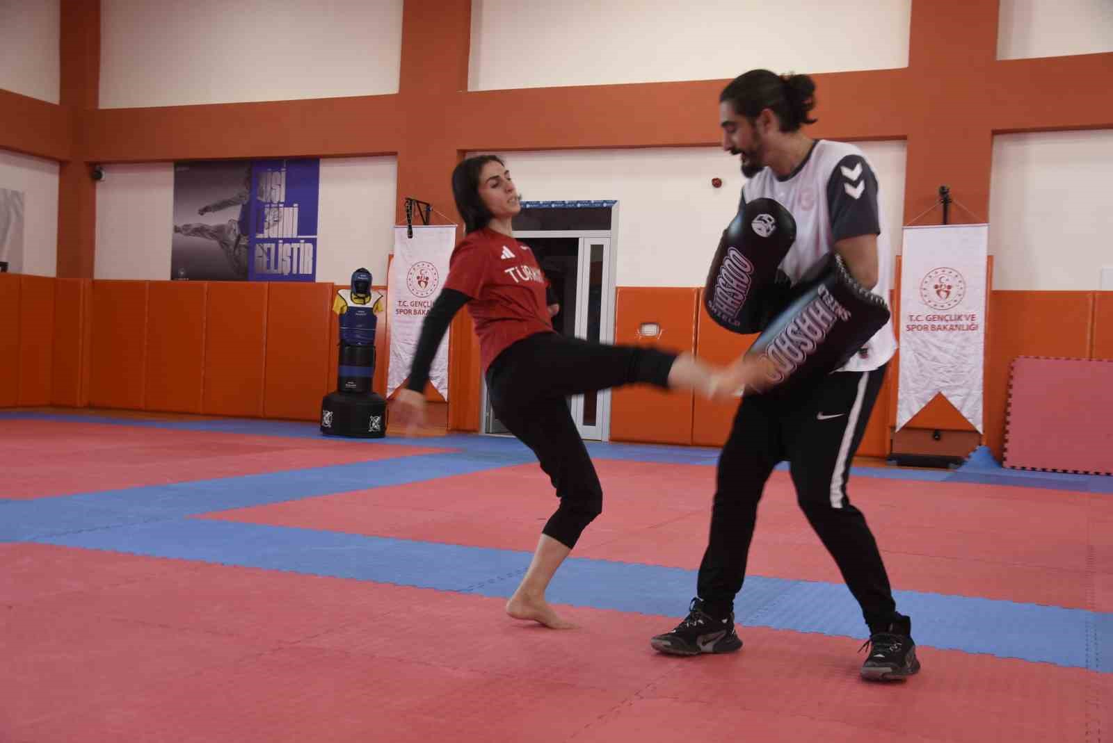 Bitlisli taekwondocu Nurcihan Ekinci’nin hedefi 2032 Paralimpik Oyunları
