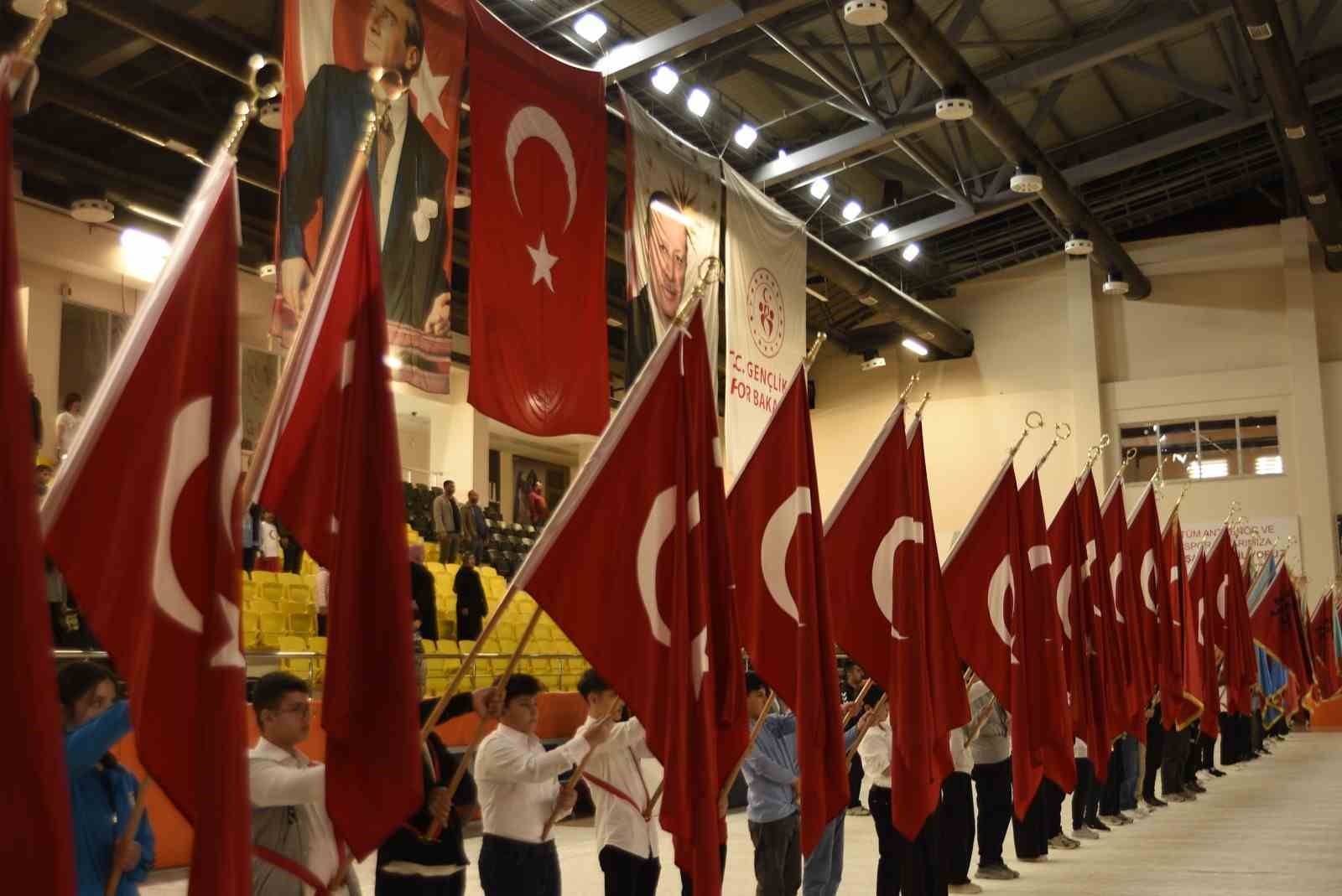 Bitlis’te 23 Nisan Ulusal Egemenlik ve Çocuk Bayramı kutlandı
