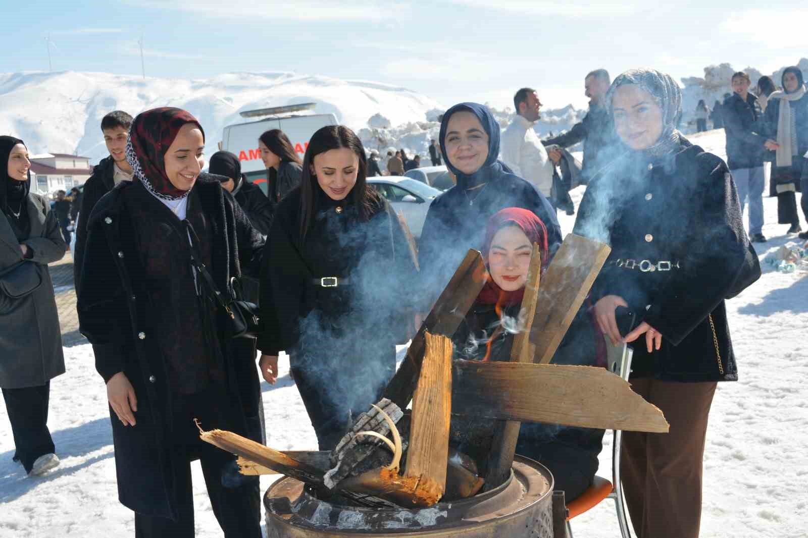 Bitlis’te "5. Kar Festivali" düzenlendi
