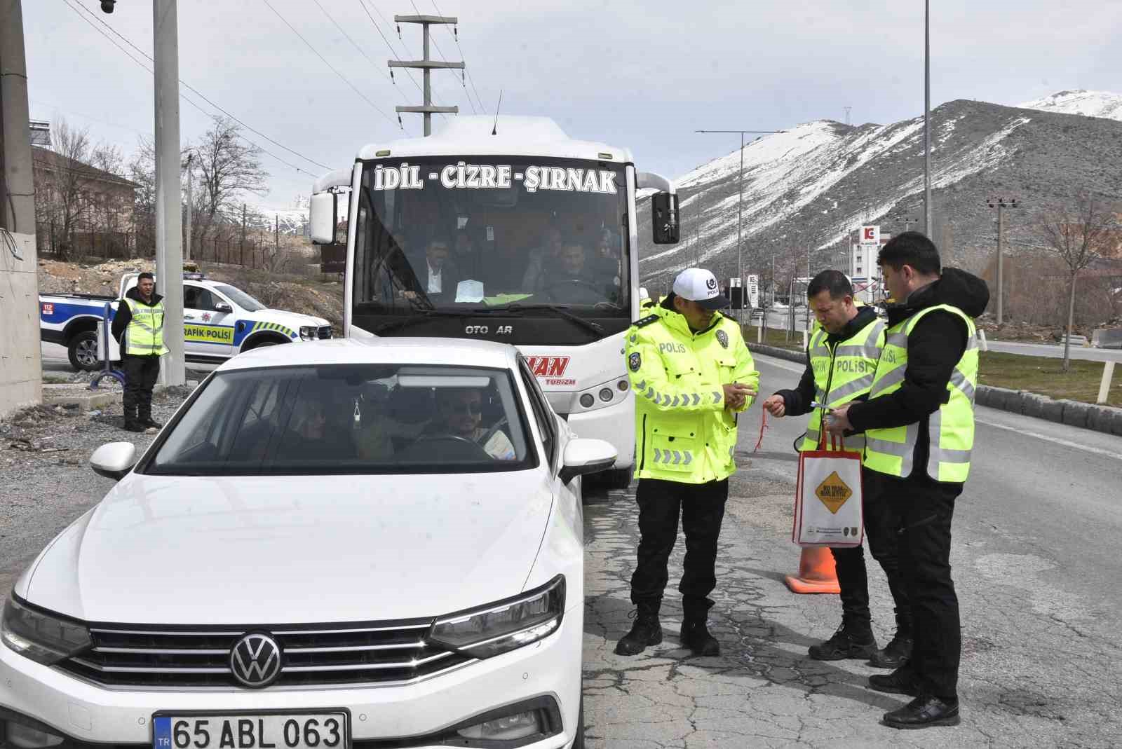 Bitlis’te bayram öncesi sıkı trafik denetimi
