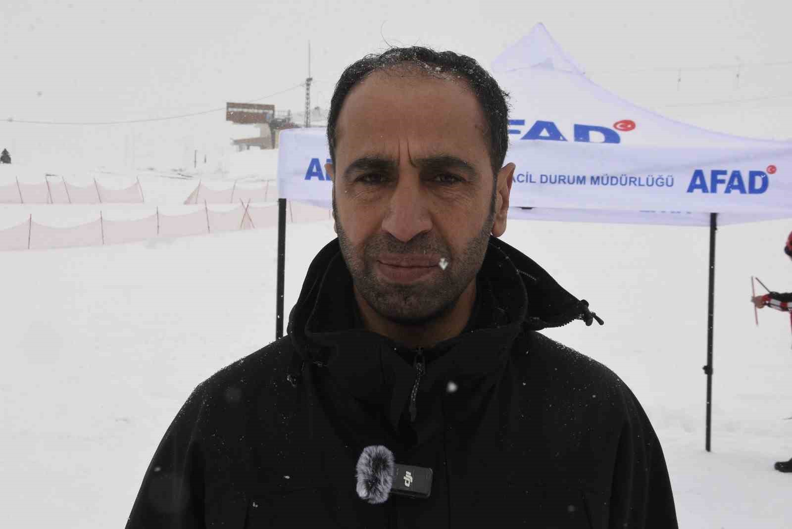 Bitlis’te çığ tatbikatı gerçeğini aratmadı
