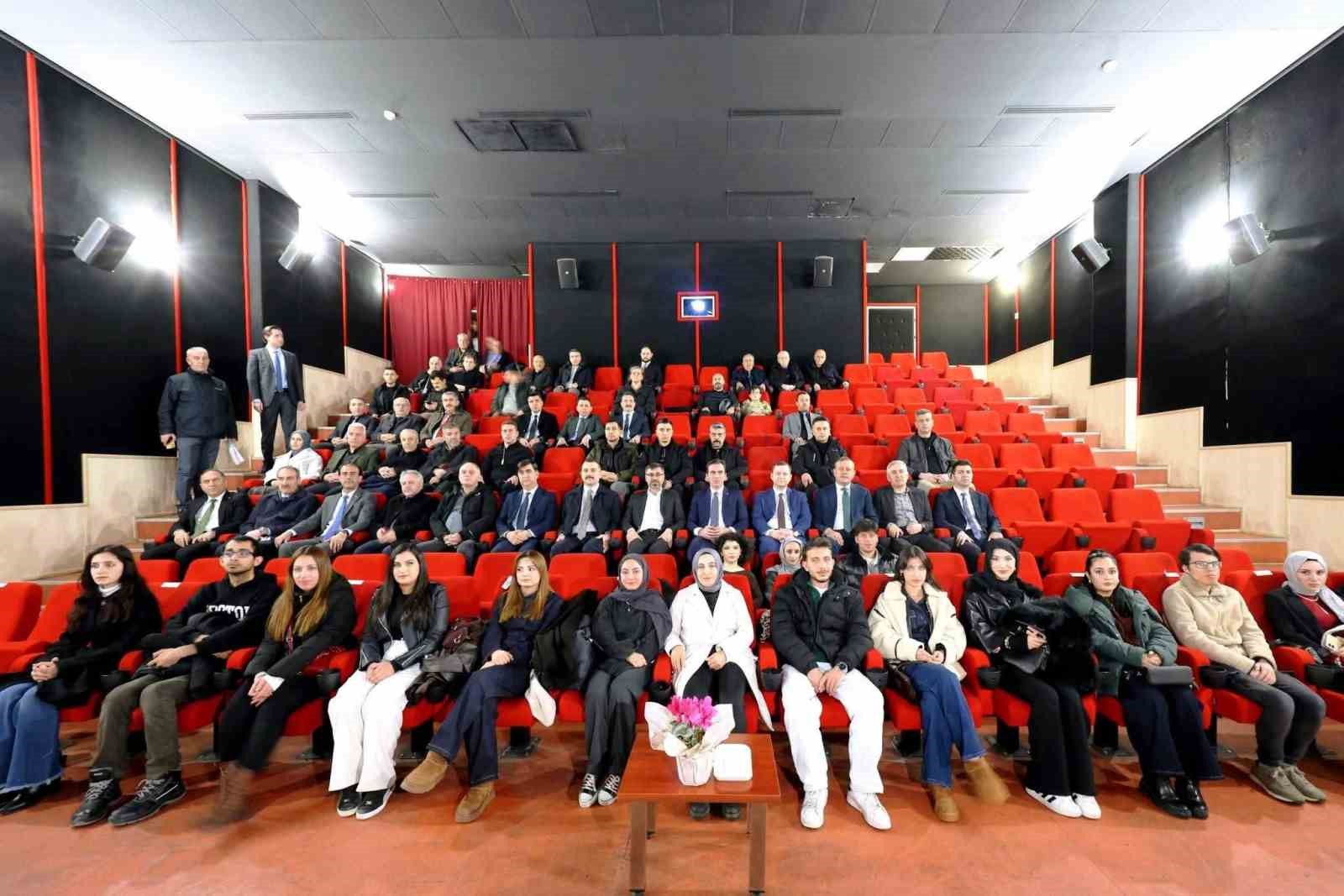 Bitlis’te "Hind Rajab’ın Sesi" filminin özel gösterimi yapıldı
