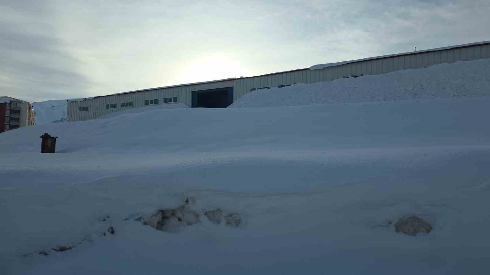 Bitlis’te soğuk hava etkisini sürdürüyor
