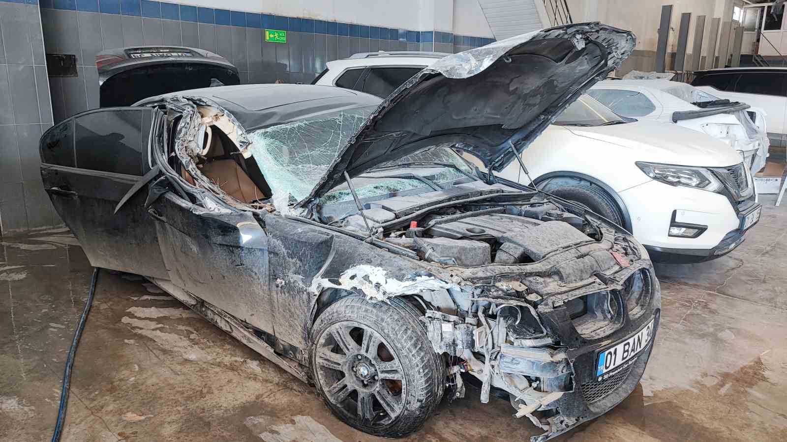 BMW ile ölümden döndü, milyonluk otomobil hava yastığı açmadı
BMW ile ölümden döndü, milyonluk otomobil hava yastığı açmadı