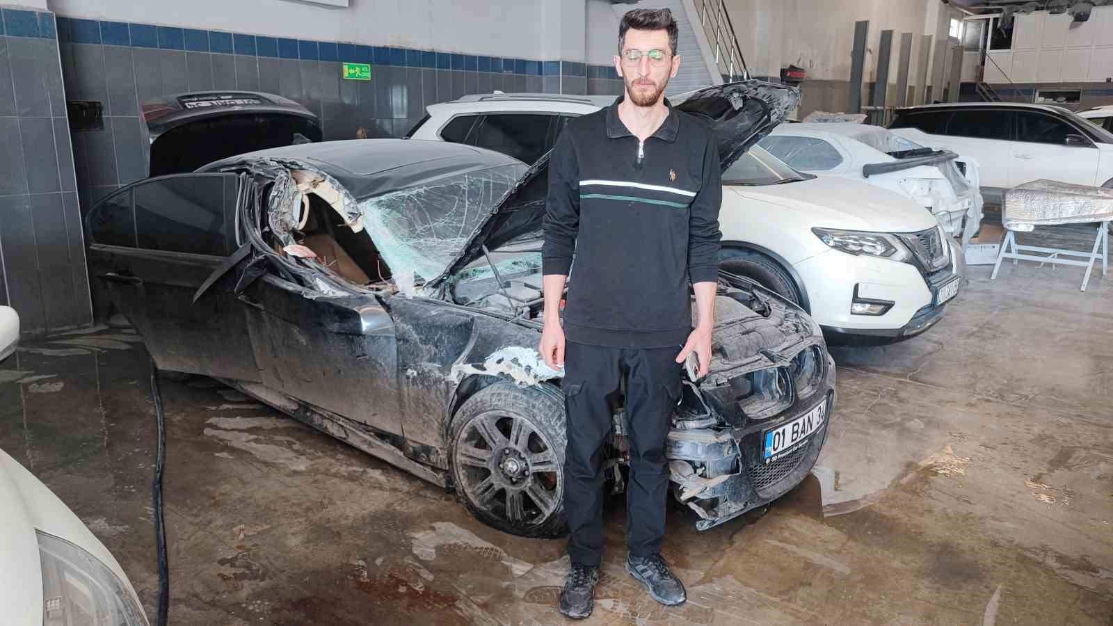 BMW ile ölümden döndü, milyonluk otomobil hava yastığı açmadı
BMW ile ölümden döndü, milyonluk otomobil hava yastığı açmadı