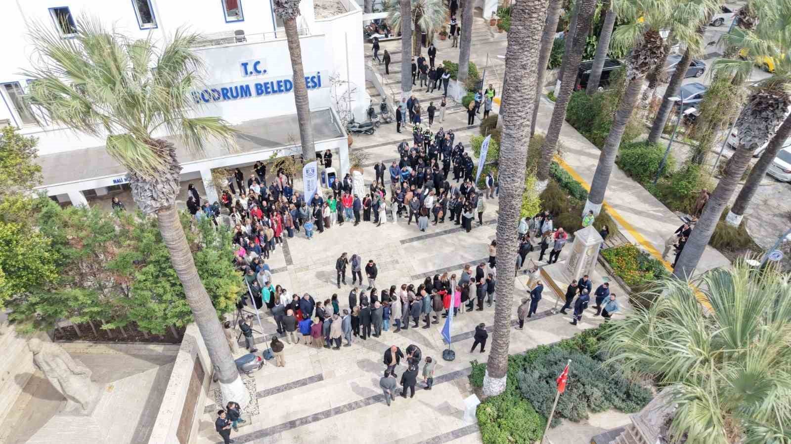 Bodrum Belediye Başkanı Mandalinci belediye personeli ile bayramlaştı
