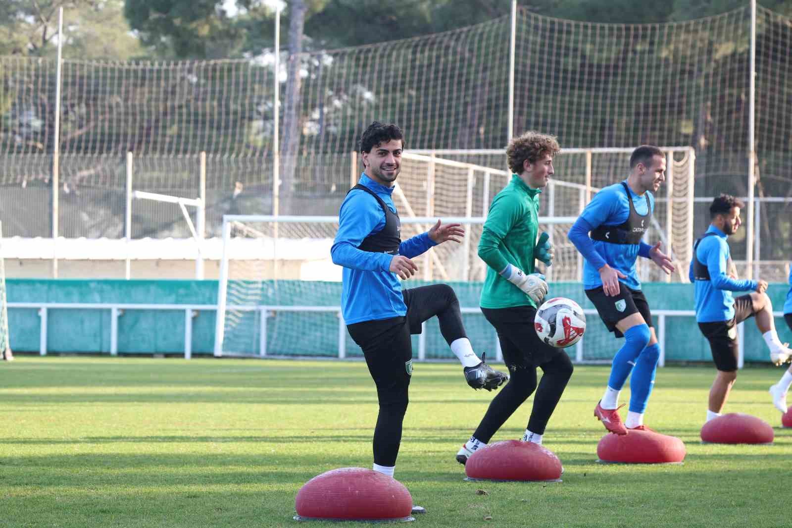 Bodrum FK, hem kupada hem ligde galibiyet peşinde
Bodrum FK, hem kupada hem ligde galibiyet peşinde