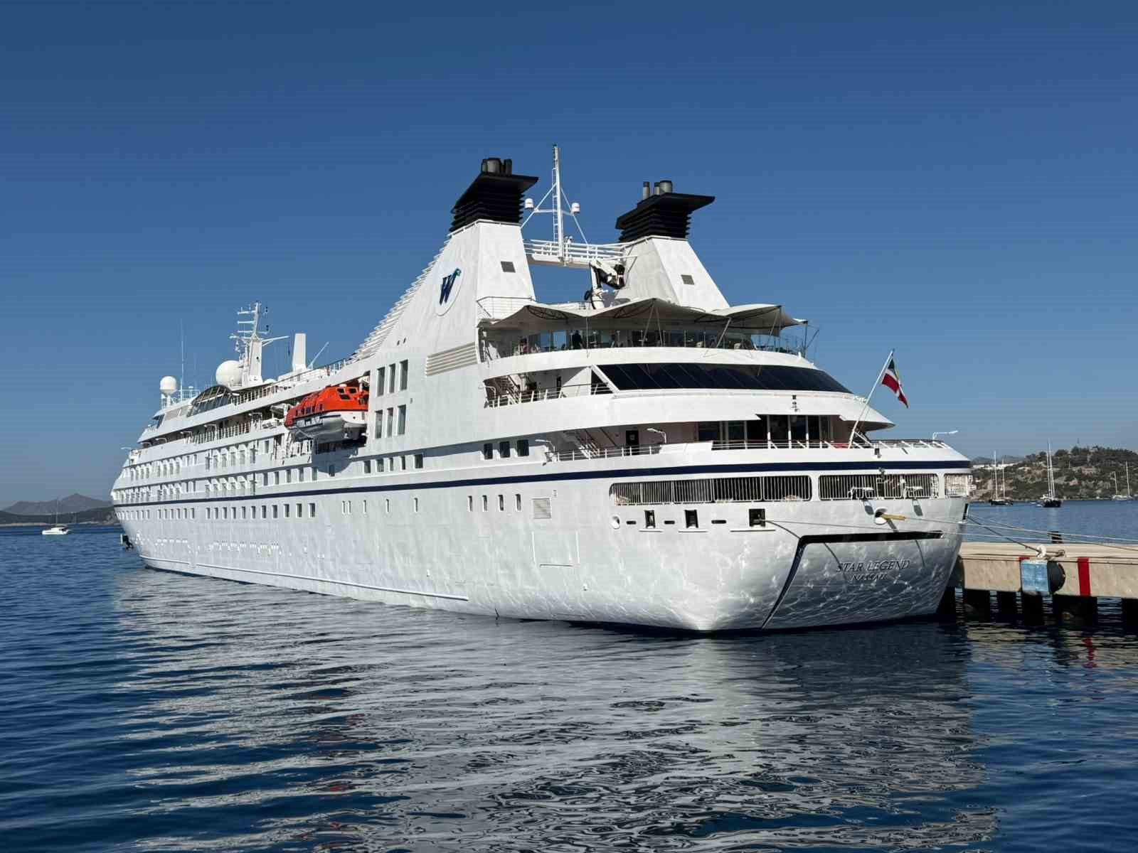 Bodrum’a 274 yolcusuyla geldi
