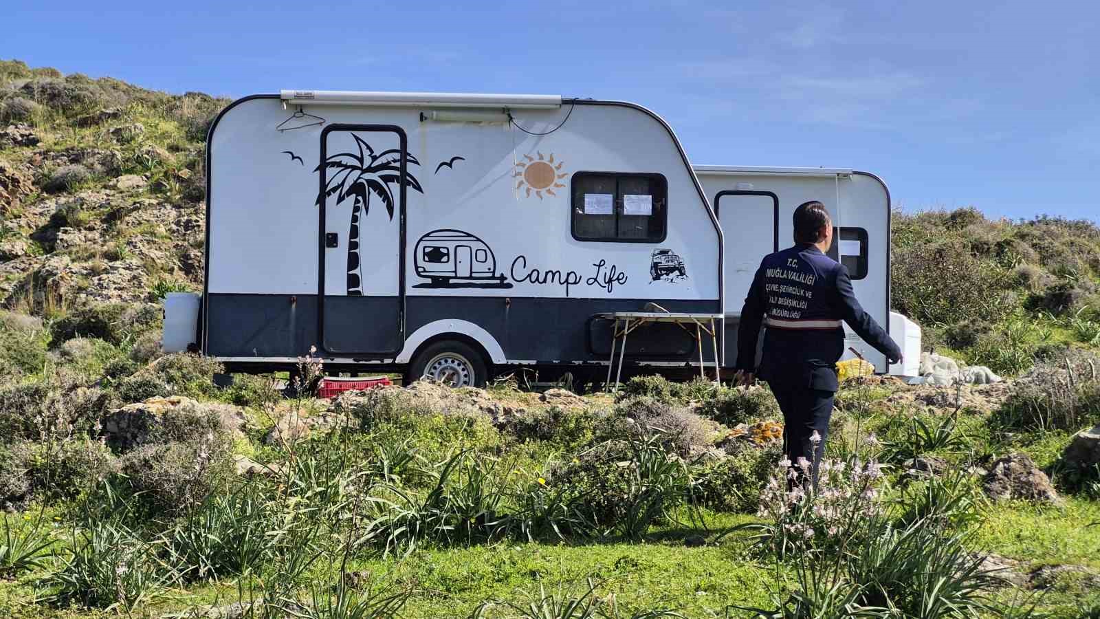 Bodrum’da iskelelerin yıkımına başlandı
