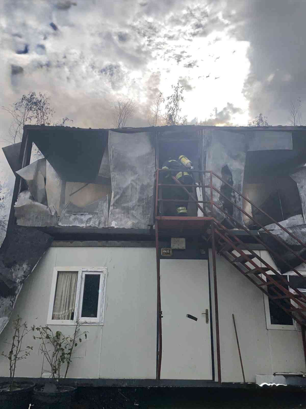 Bodrum’da konteyner yangını
