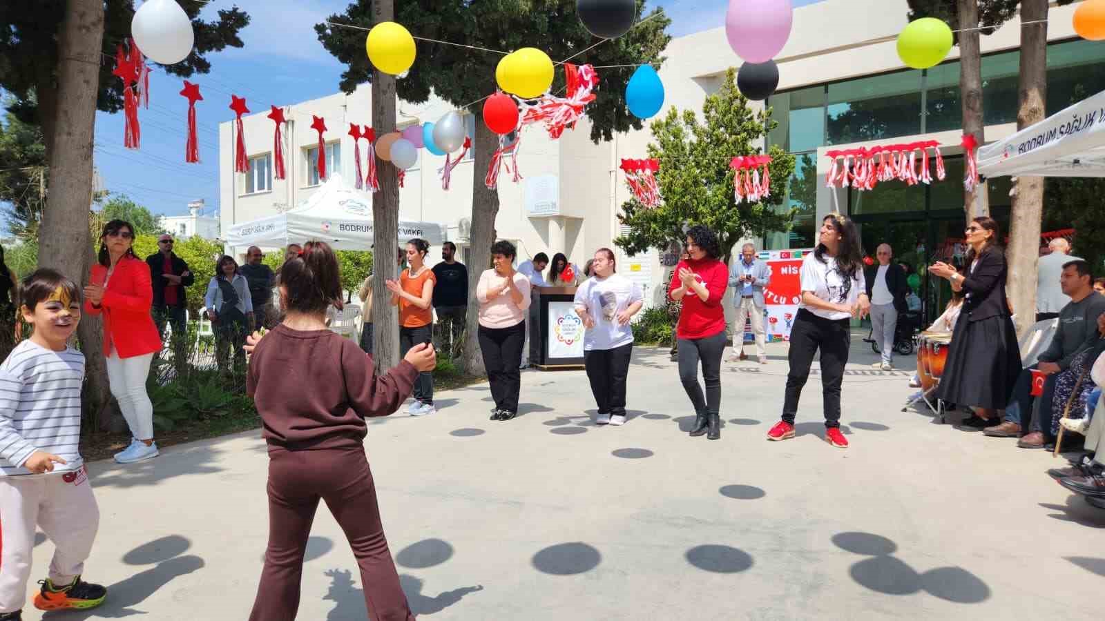 Bodrum’da özel çocuklar sahnede alkış aldı
