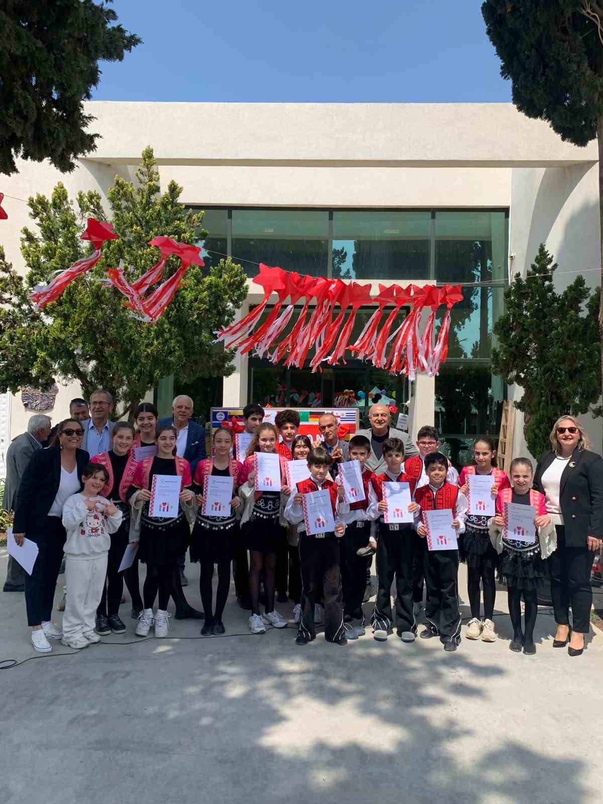 Bodrum’da özel çocuklar sahnede alkış aldı
