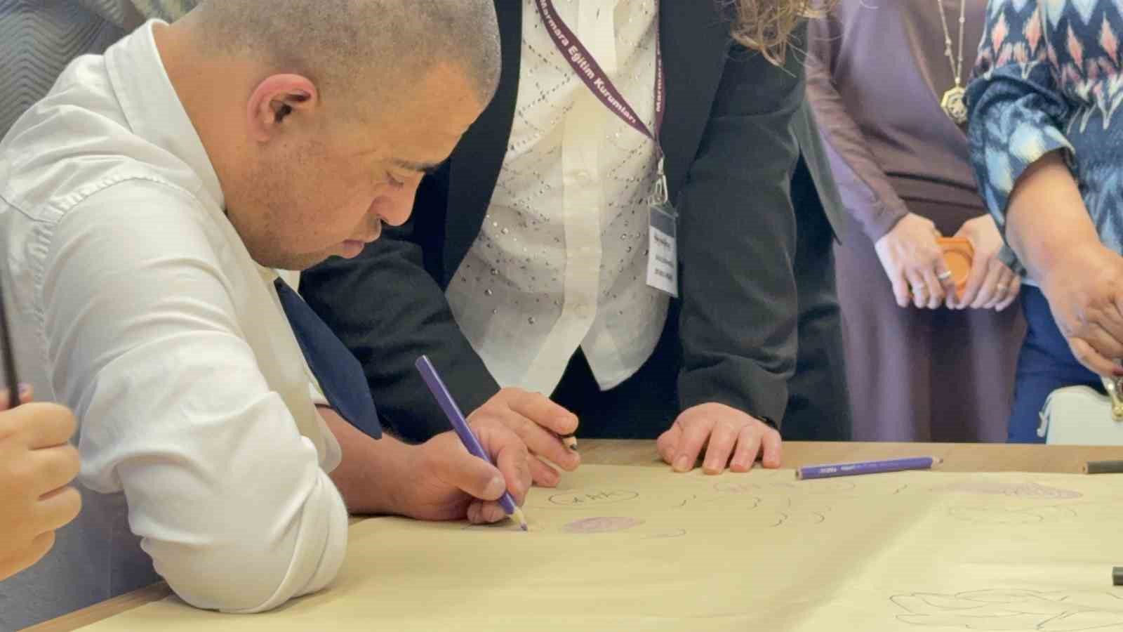 Bodrum’da özel öğrencilerden alkışlanan performans: "Hem vals yaptılar hem atölye açtılar"
