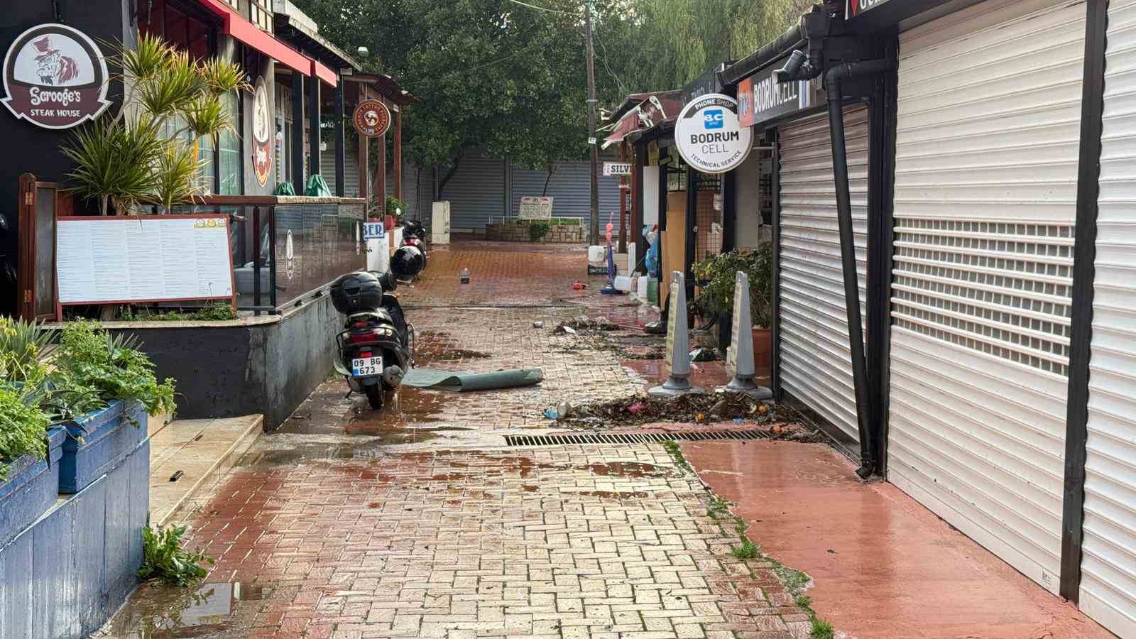 Bodrum’da selin tablosu gün ağarınca ortaya çıktı
