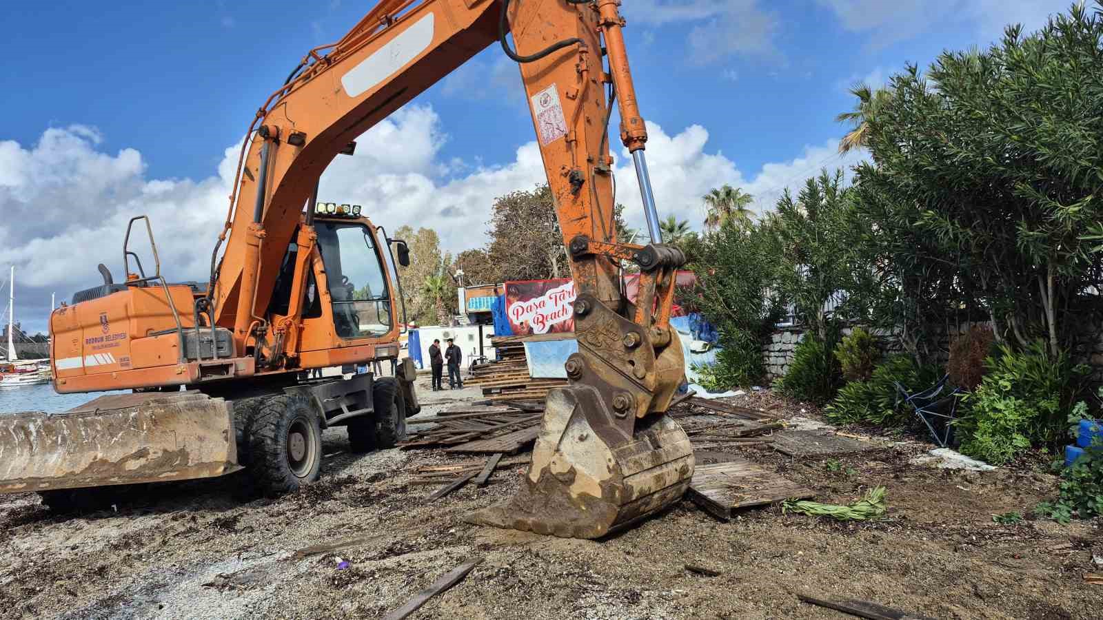 Bodrum’da yıkım başladı

