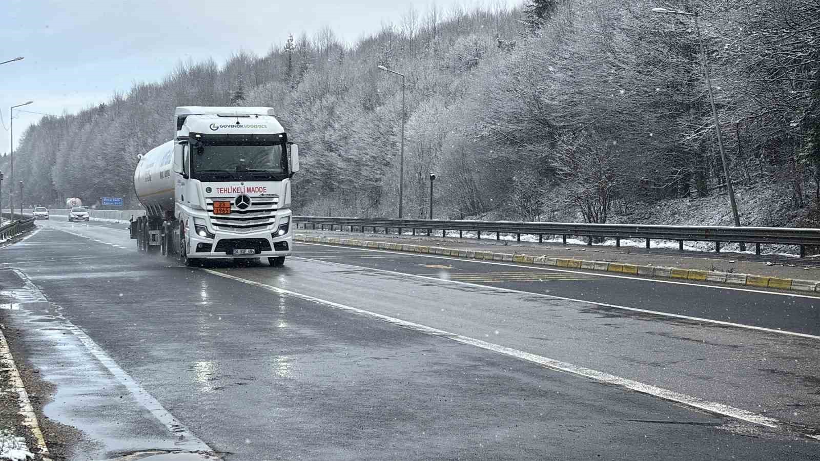 Bolu Dağı beyaza büründü
