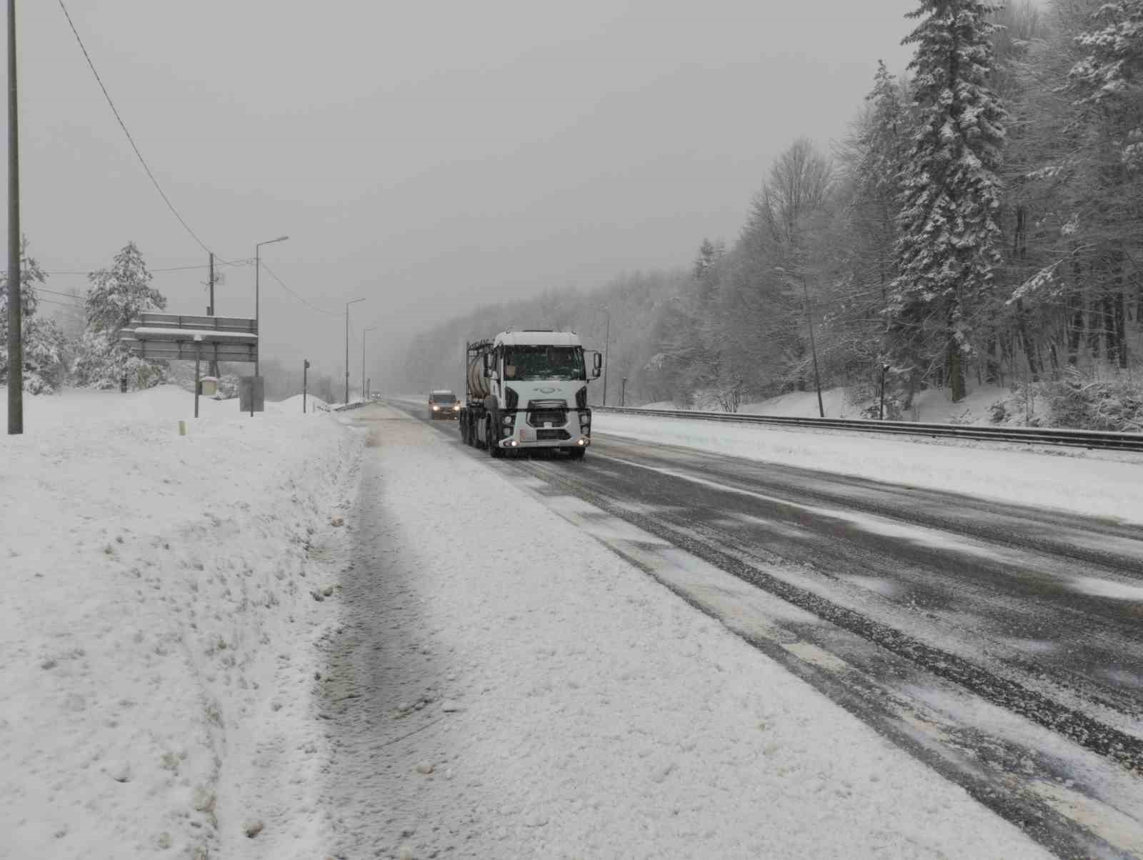 Bolu Dağı’nda aralıklarla etkili oluyor
