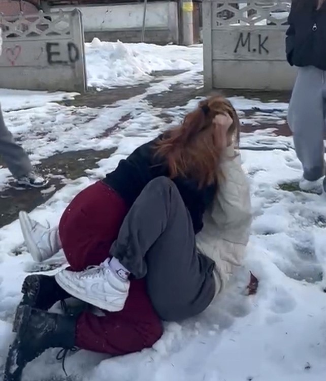 Bolu’da akran zorbalığı: Ortaokul öğrencilerinin önünü kesip darp ettiler
