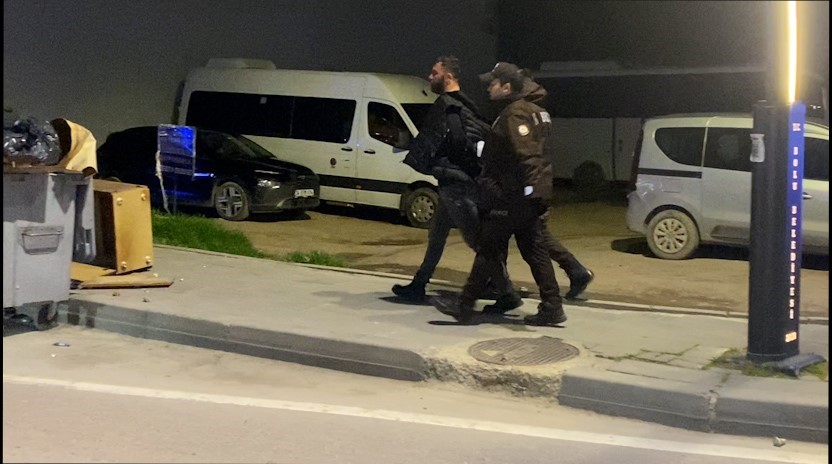 Bolu’da alacak verecek kavgasında silahlar konuştu
