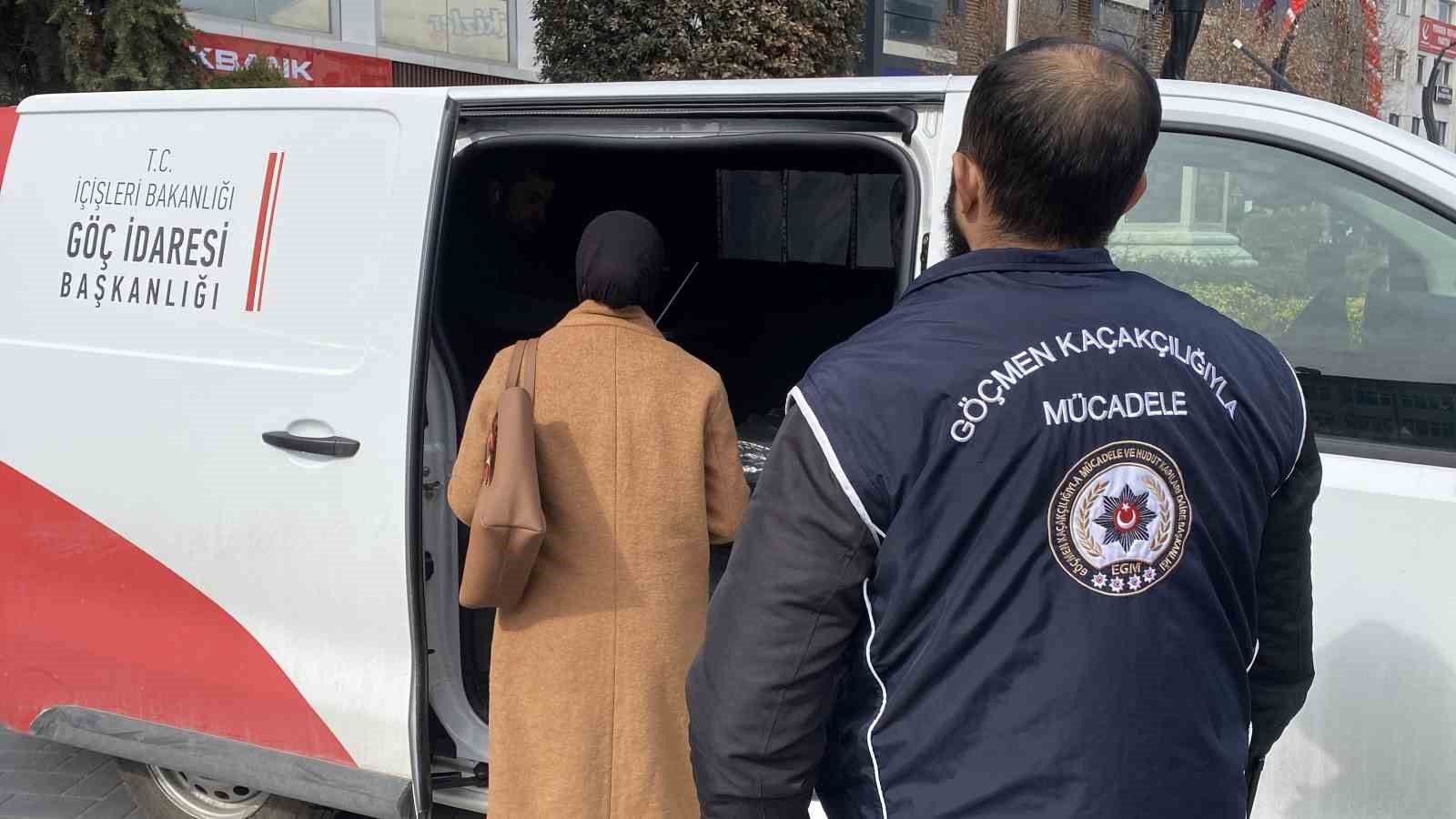 Bolu’da Bayram öncesi kaçak göçmen denetimi
