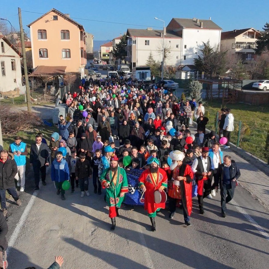 Bolu’da ‘Elveda Ramazan’ yürüyüşü

