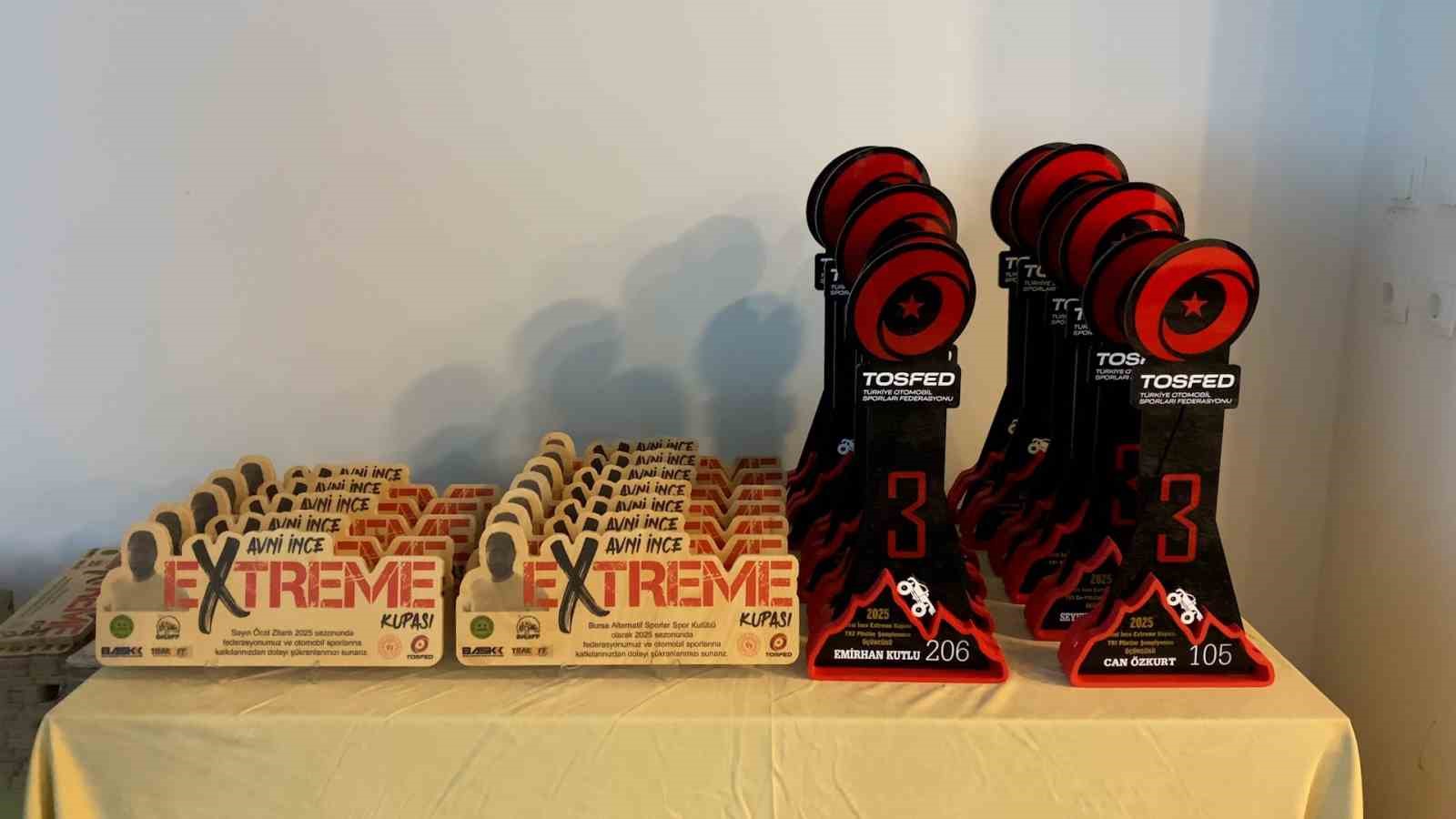 Bolu’da extreme yarışlarında dereceye giren sporculara ödülleri verildi
