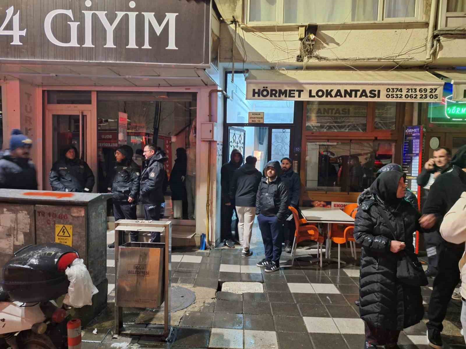 Bolu’da gece saatlerinde korkutan yangın: 2 yaralı
