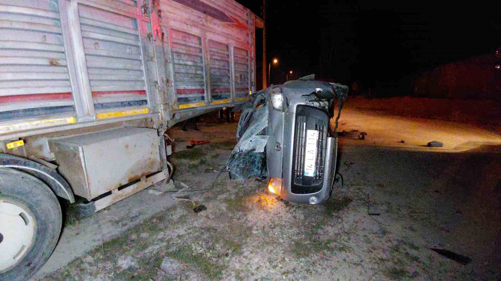 Bolu’da kazada ortalık savaş alanına döndü: 4 yaralı
