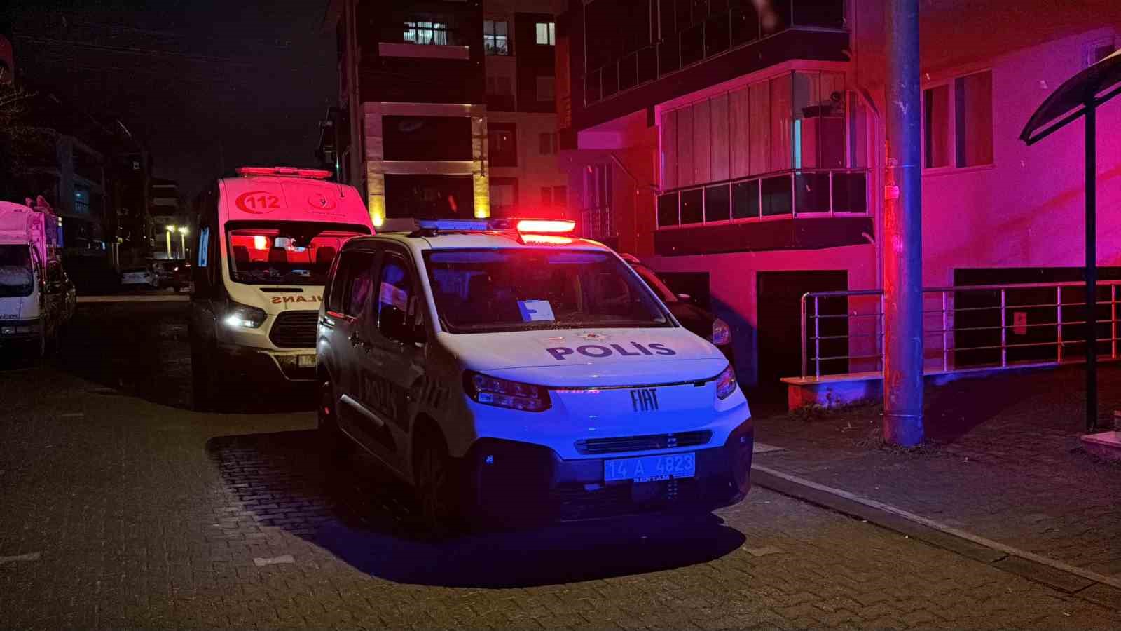 Bolu’da kendini odaya kilitleyen şizofreni hastası kadını polis ikna etti: Tedaviyi kabul etti
