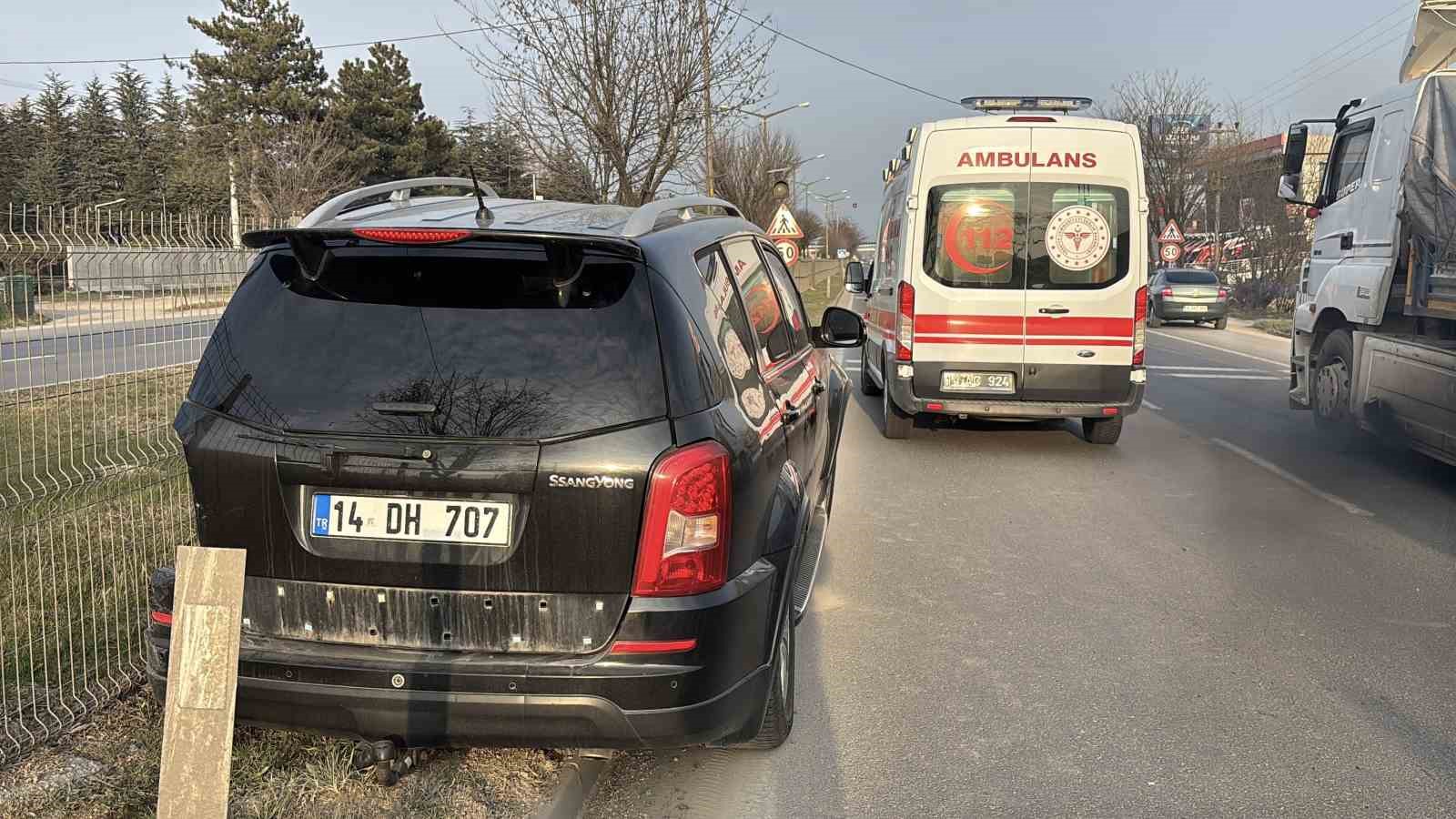 Bolu’da lüks otomobil ile cip çarpıştı: 4 yaralı
