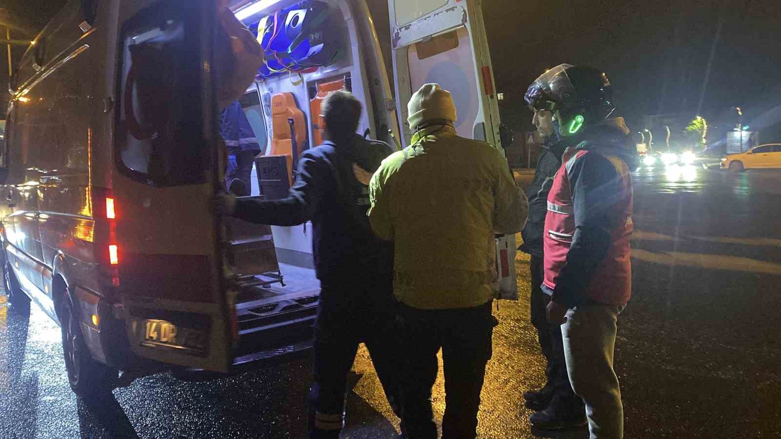 Bolu’da otomobil ile motosiklet çarpıştı: 1 yaralı
