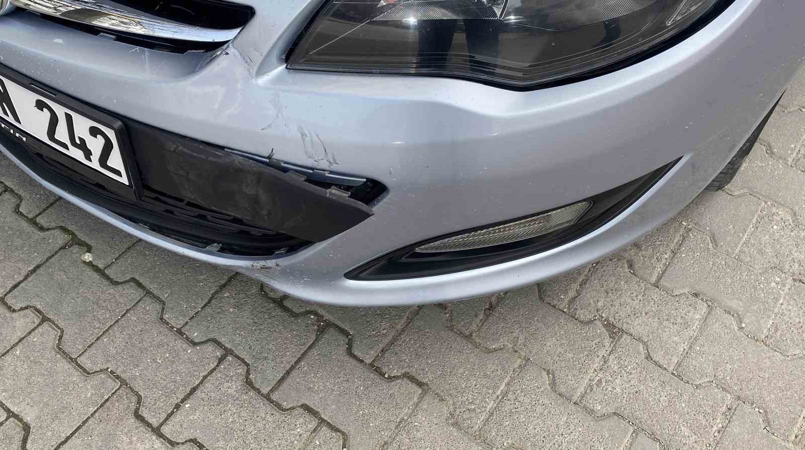 Bolu’da otomobille motosiklet kafa kafaya çarpıştı: 1 yaralı
