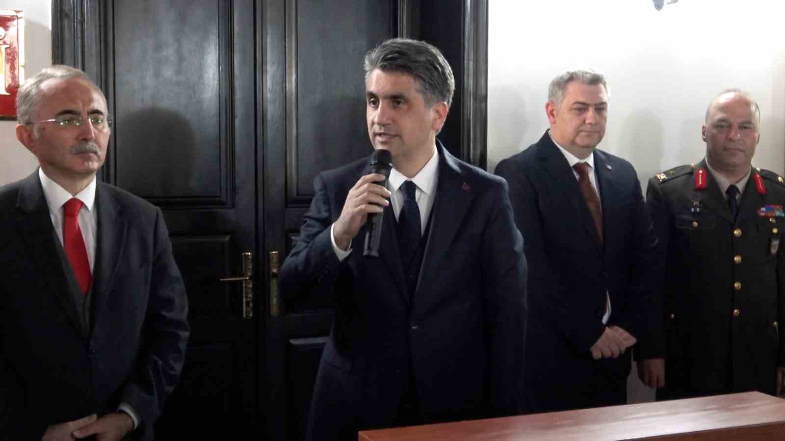 Bolu’da protokol bayramlaştı
