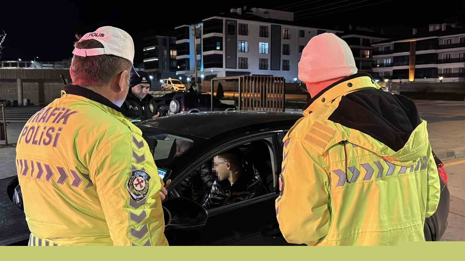 Bolu’da trafik denetimlerinde 4 bin 546 sürücüye ceza kesildi
