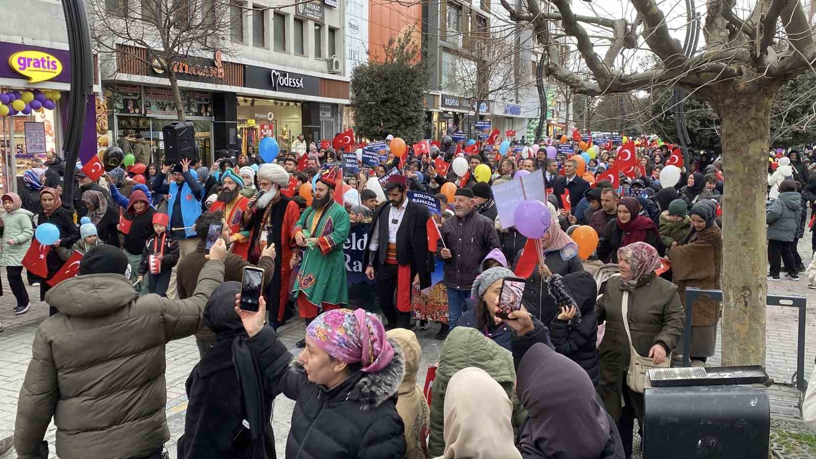 Bolu’da yüzlerce kişi ‘Ramazan Alayı’ yürüyüşünde buluştu
