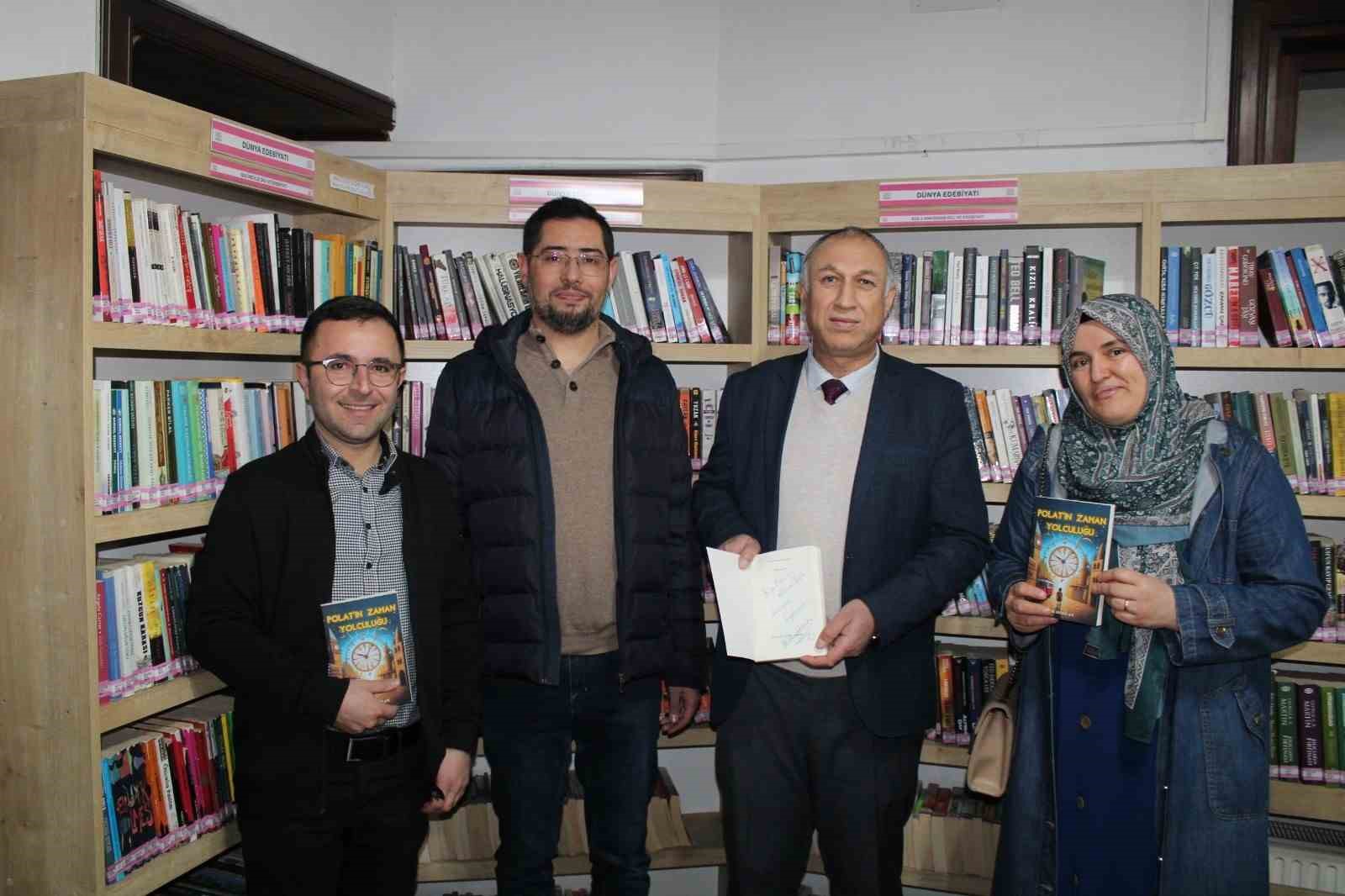 Bor Kütüphanesi’nde ’Rabbani Sanat Matematik’ söyleşisi yoğun ilgi gördü
