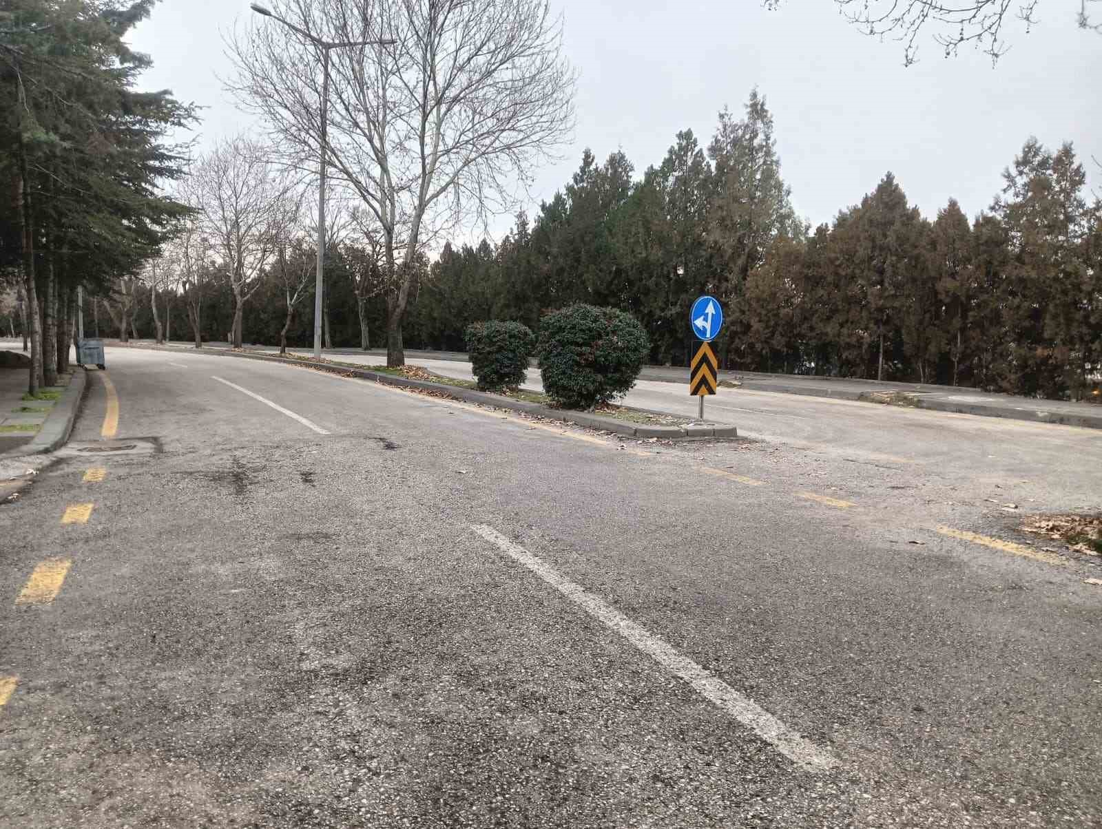 Borçlu arkadaşına yardım etmek isterken alacaklılar tarafından öldürüldü
