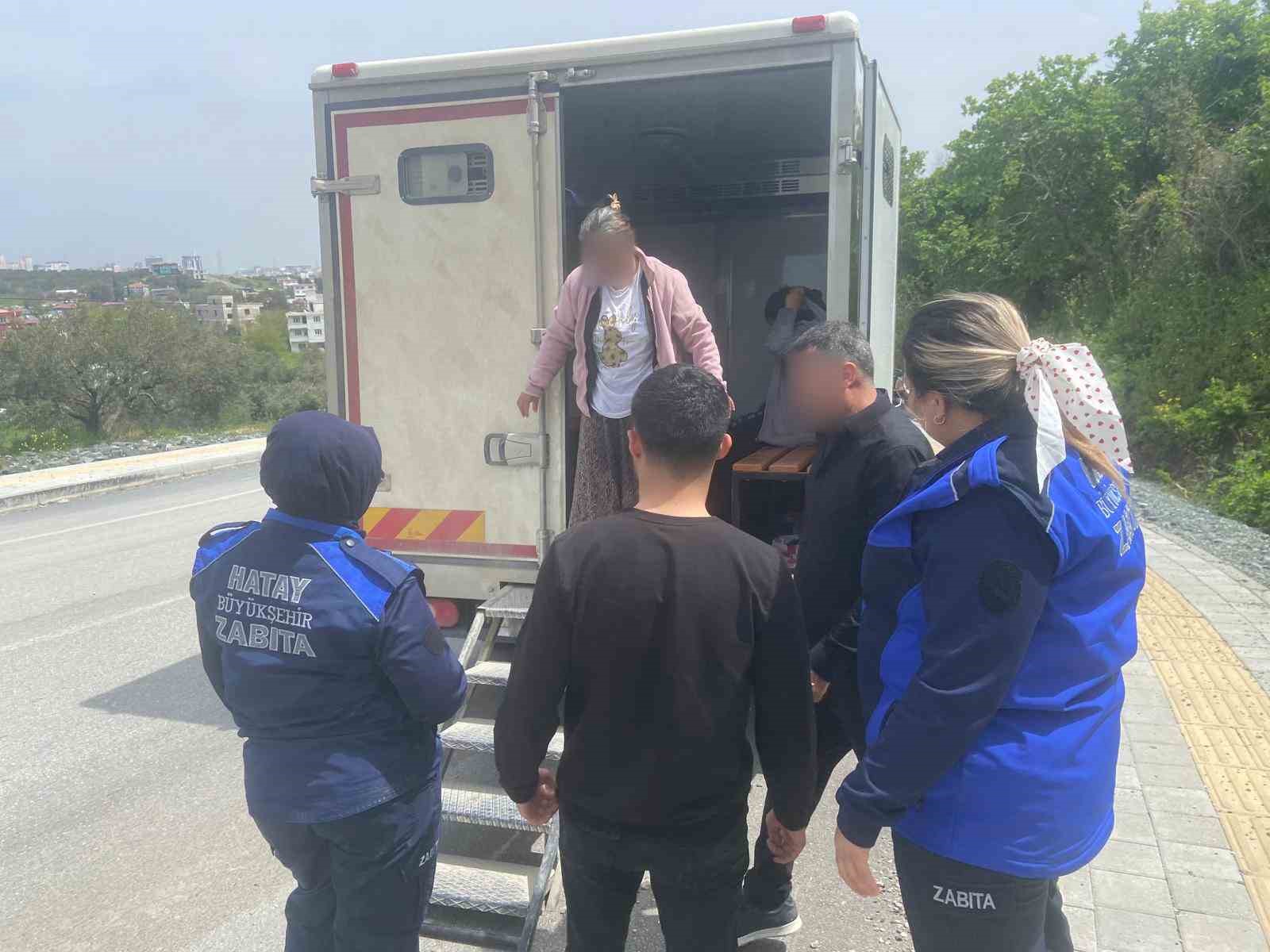 Boş cebi olmayan dilencinin üzerinden 2 bin TL para çıktı
