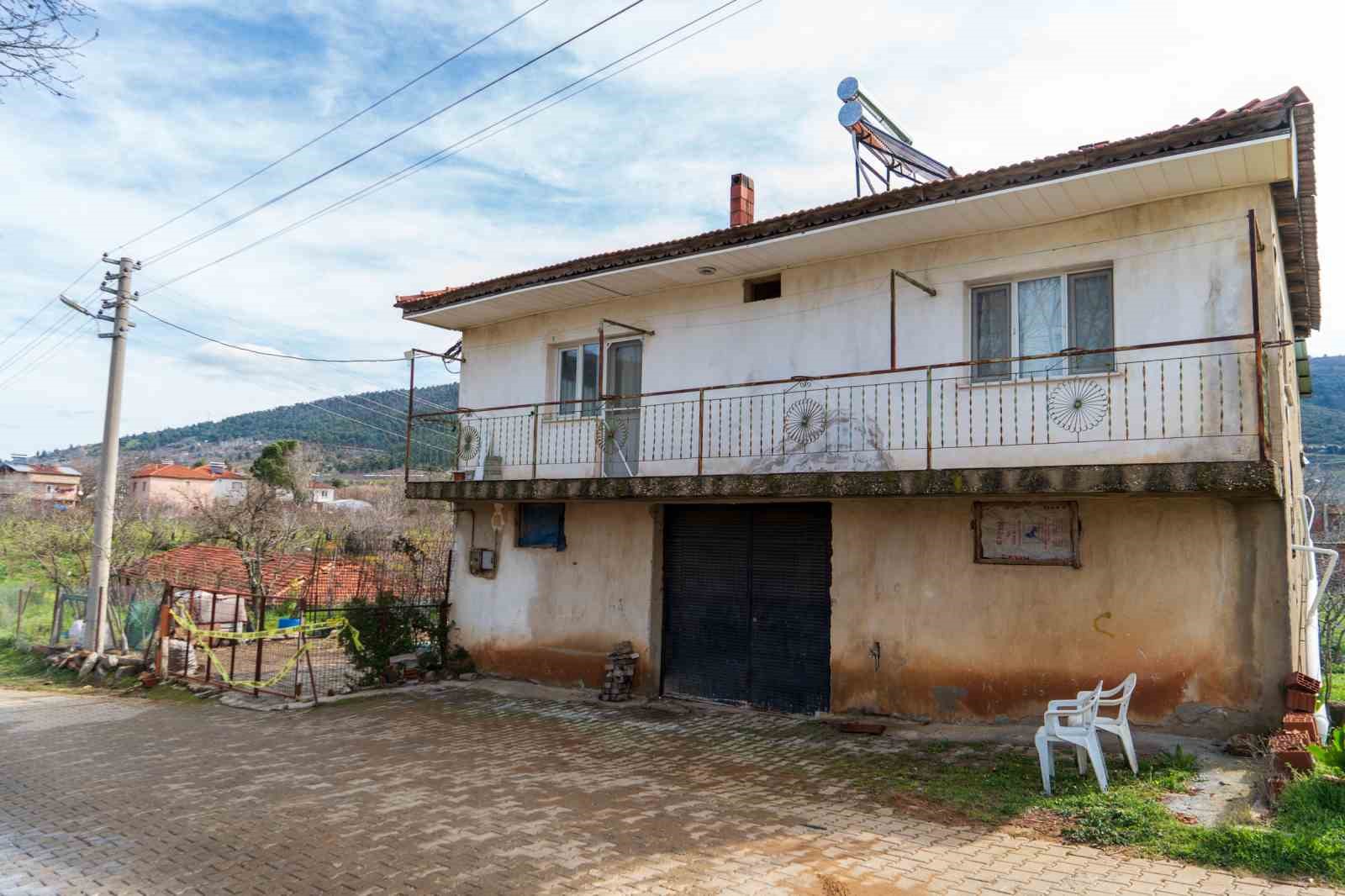 Boşanma aşamasındaki eş dehşeti: 4 kişiyi katletti
Boşanma aşamasındaki eş dehşeti: 4 kişiyi katletti