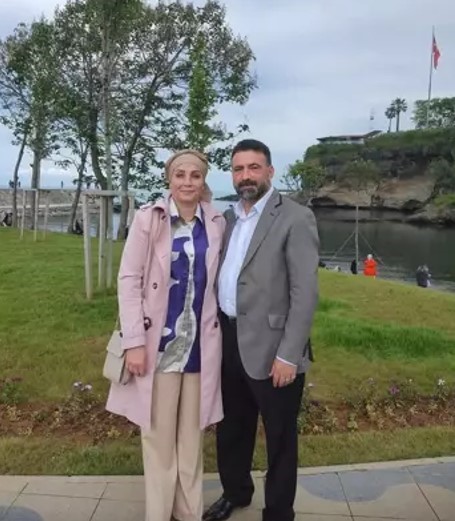 Boşanma aşamasındaki eşini vurduktan sonra intihar etti
