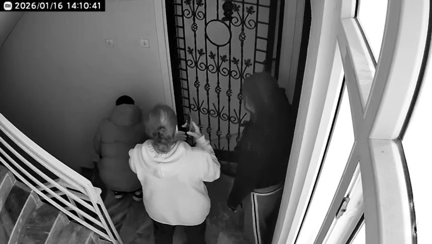 Boşanmaya çalıştığı eşi, yapmadığını bırakmadı
