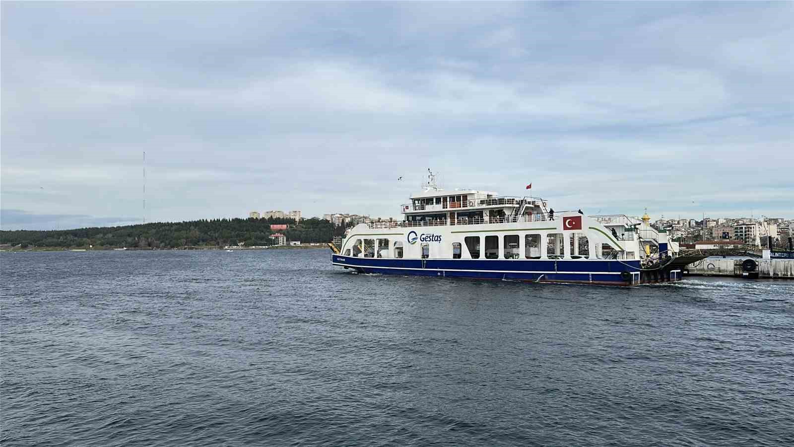 Bozcaada ve Gökçeada’ya hafta sonu tüm feribot seferleri iptal edildi
